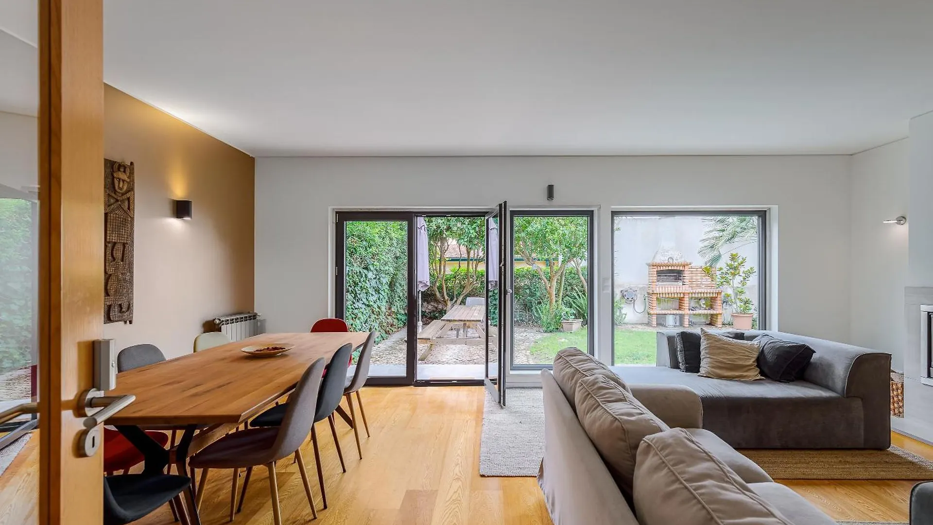 Cosy Village Home Parede