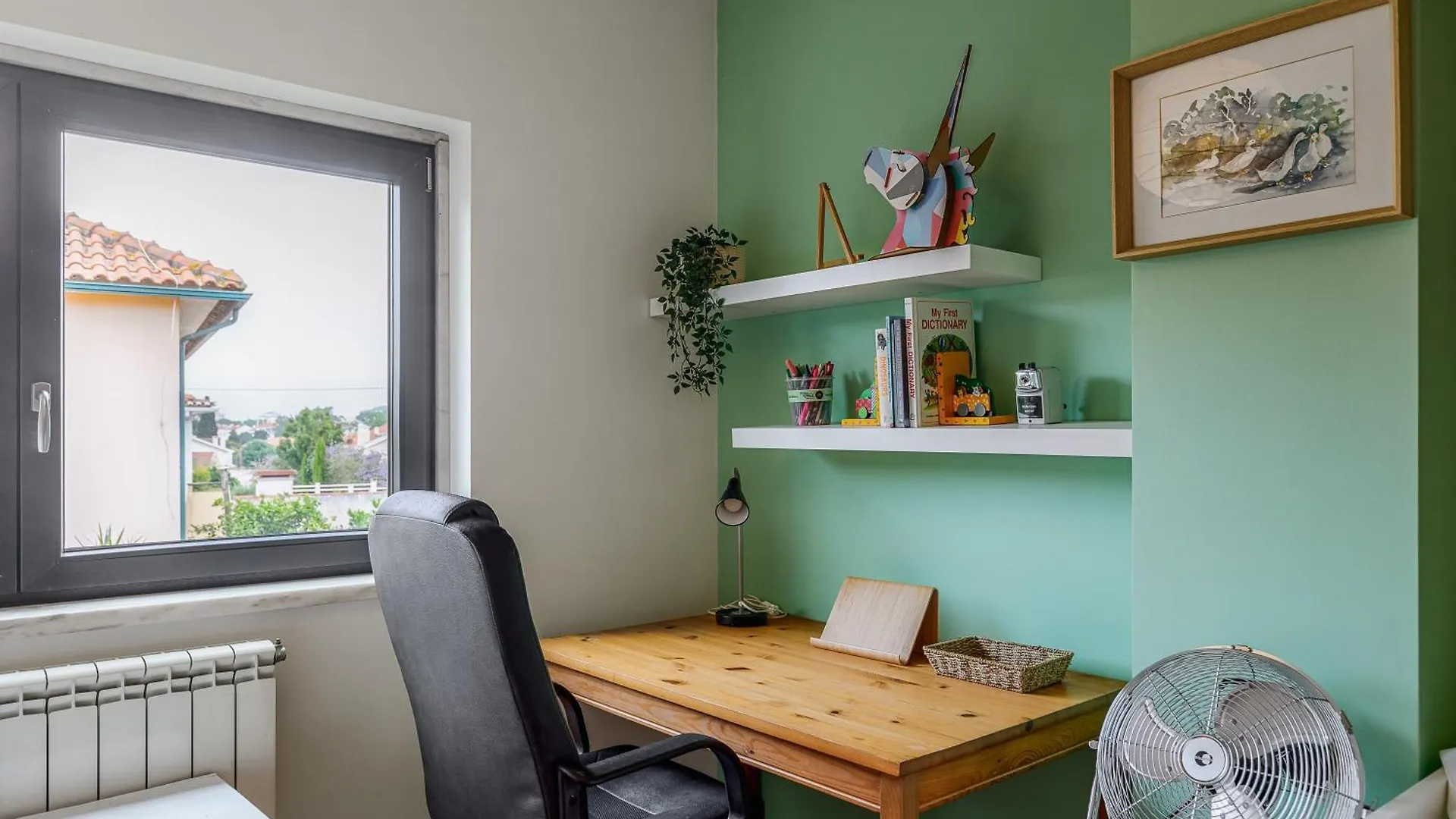 Cosy Village Home Parede Holiday home